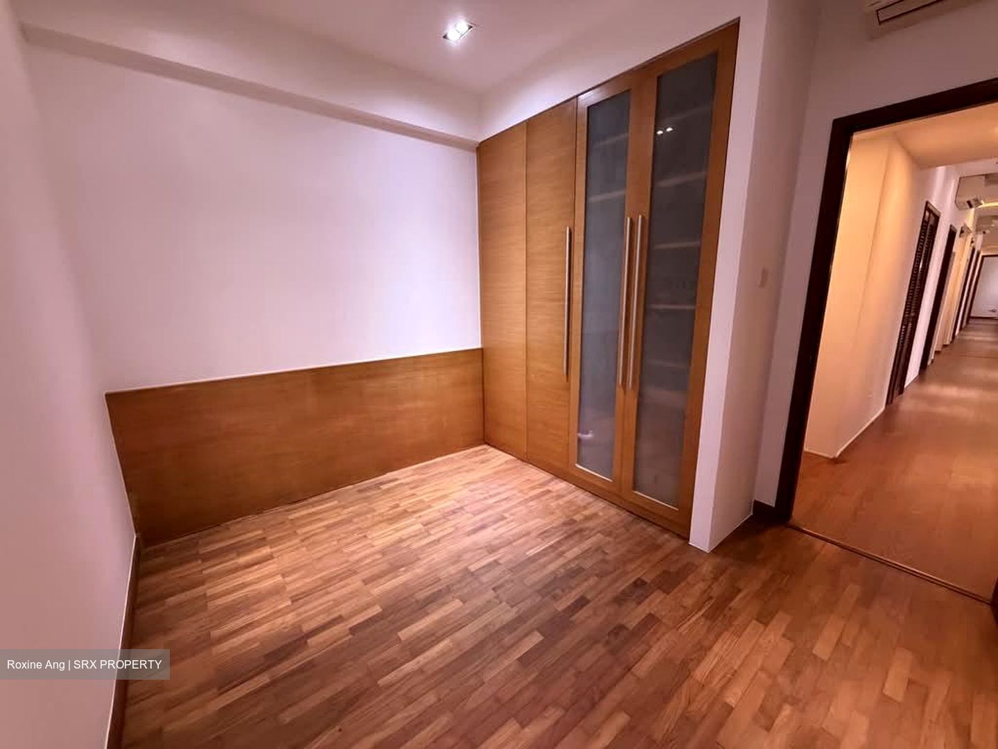 Seletaris (D27), Condominium #569148021
